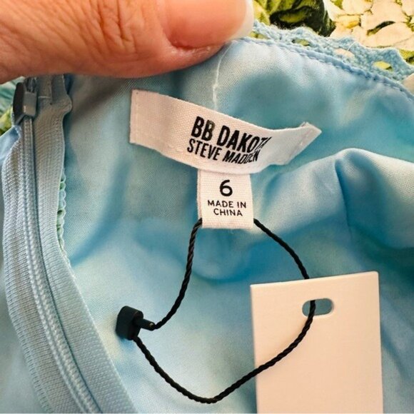 BB Dakota Summer Orchard Fit & Flare Mini Dress Sz 6 NWT Floral Summer Sundress - Picture 15 of 16